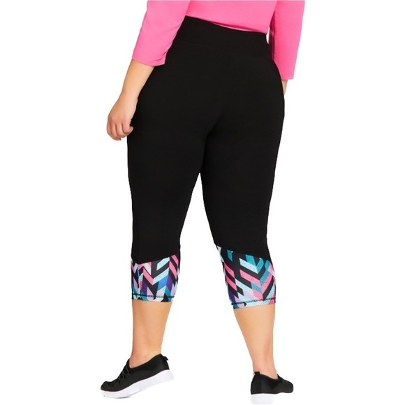 AVENUE 1X-4X Active Black Capri with Colorful Detail H99.5 - Picture 3 of 7